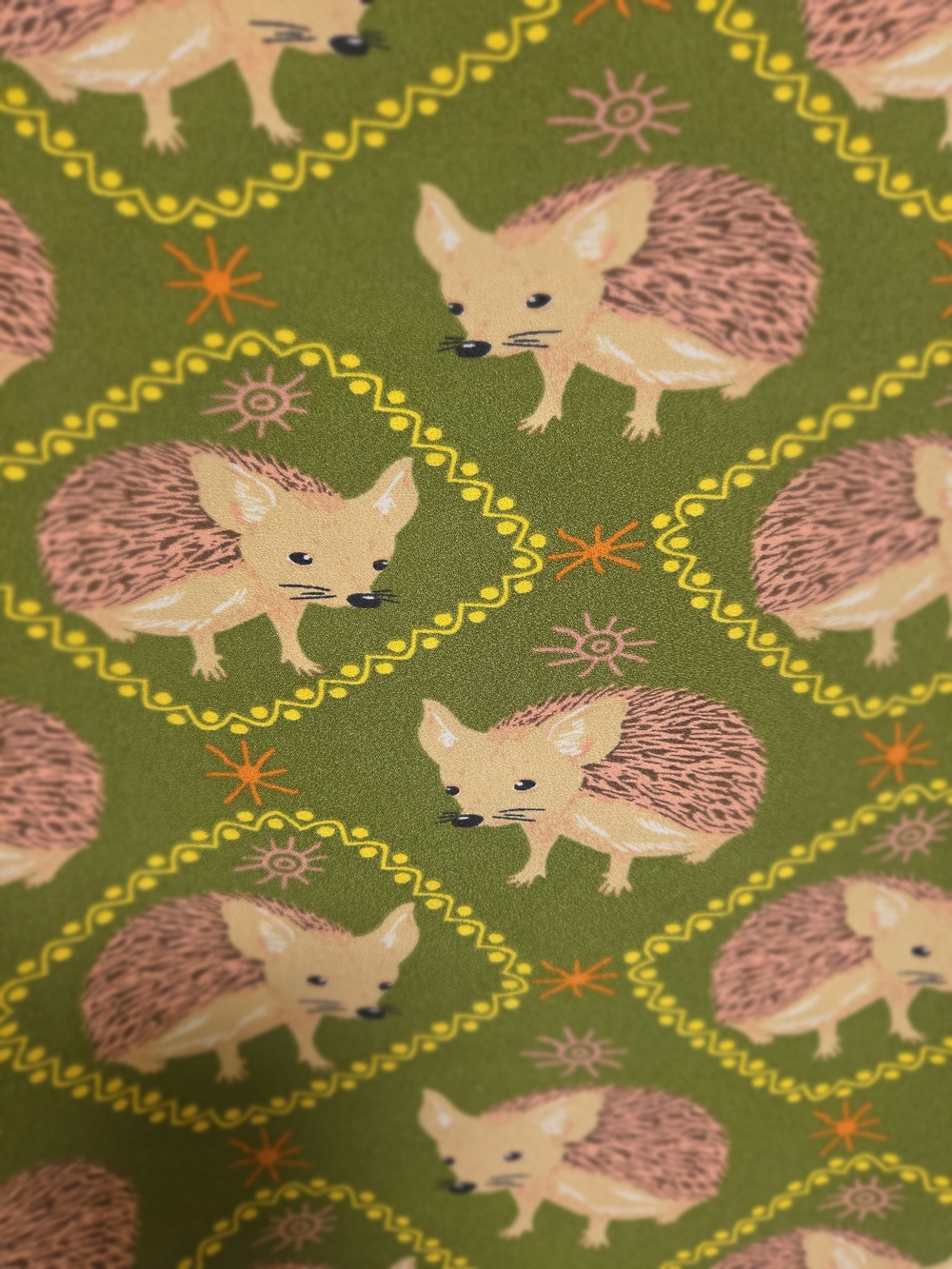 Modcloth Blouse Hedgehog with Pussybow XL - Picture 4 of 10
